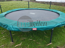 Trampoline