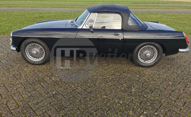 Klassieke auto MG-Cabrio