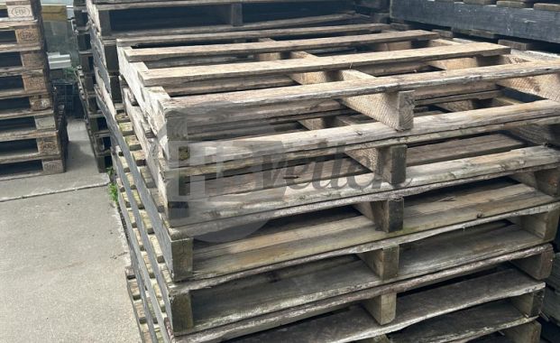 Pallets (120x120 cm)