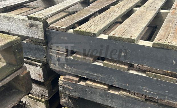 Pallets (120x120 cm)