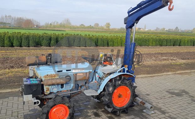 Tractor met hijskraan  