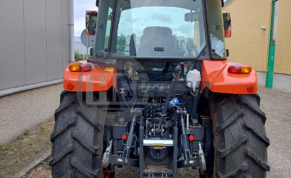 Tractor met voorlader