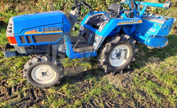 Mini-Tractor met frees